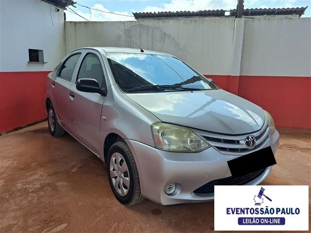 TOYOTA ETIOS SD X 2013