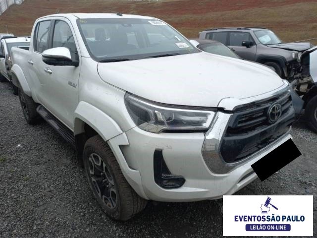 TOYOTA HILUX CD SRX 2.8 D-4D TURBO 2024