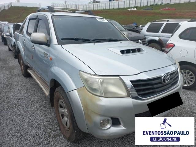 TOYOTA HILUX CD STD 3.0 D-4D TURBO 2014