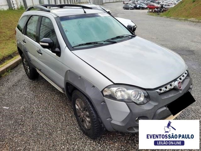 FIAT WEEKEND ADVENTURE 1.8 16V E.TORQ 2015