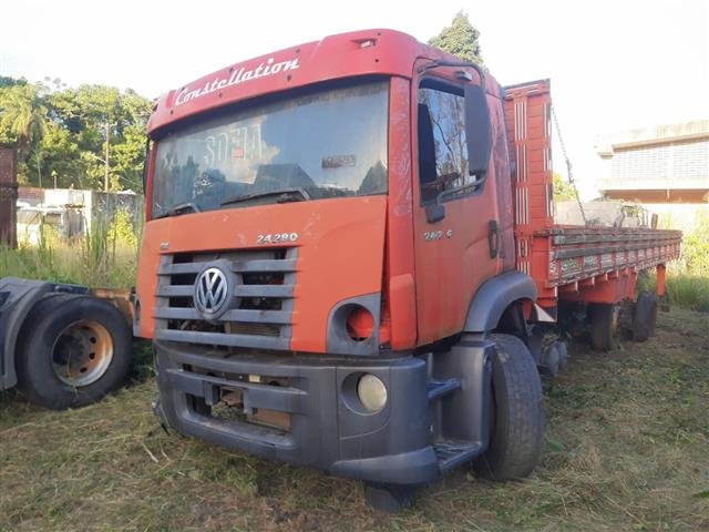 VOLKSWAGEN 24.280 CRM 6X2 ANO 2012/2013